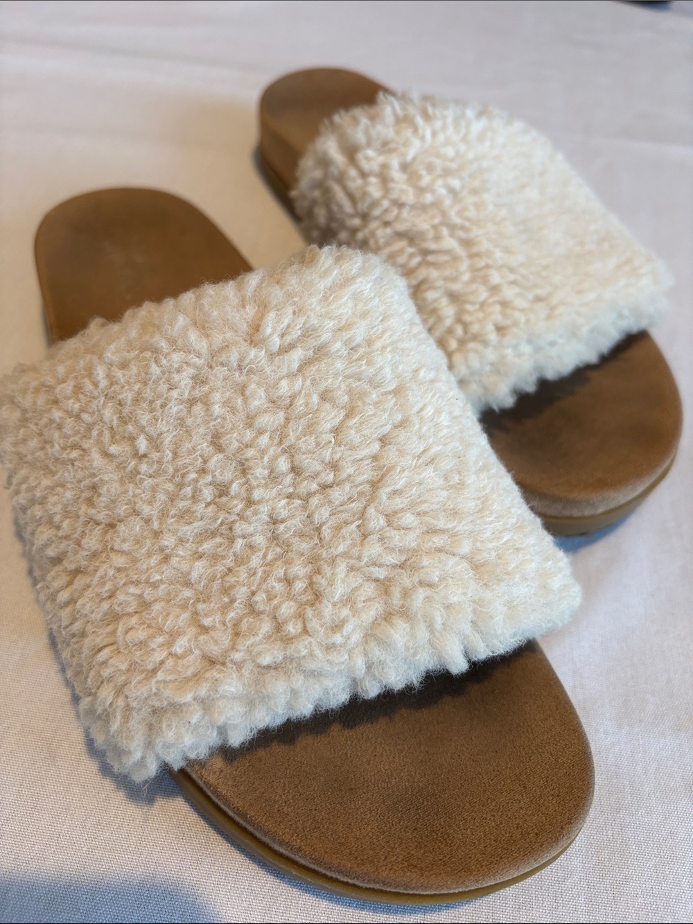 Stars Above Faux Sherpa Fur Slides Size 8